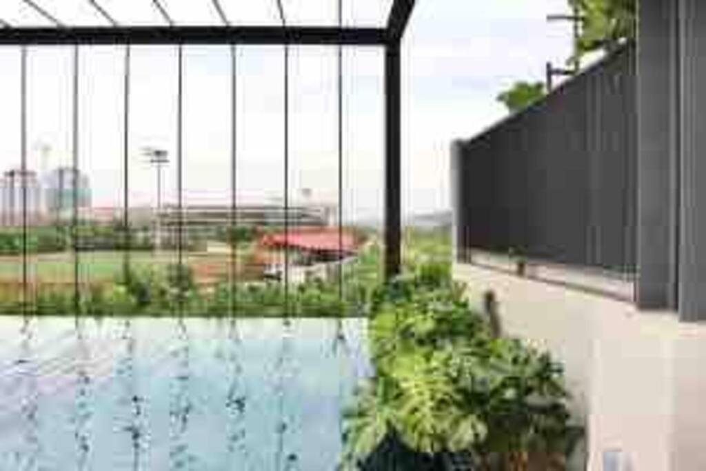 Bs0317- Klia- Self Check-in - Wi-fi- Netflix-parking- Bell - Sepang, 5069 Apartment