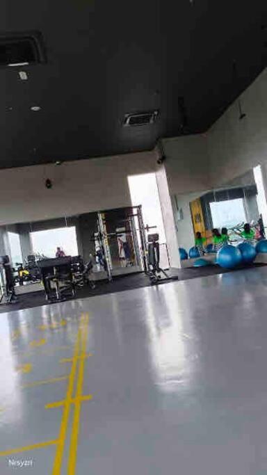 Bs0317- Klia- Self Check-in - Wi-fi- Netflix-parking- Bell - Sepang, 5069 Apartment